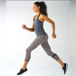 Lululemon Run: Inspire Crop II  Sz 8 BNWT